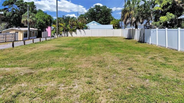 140 92ND AVENUE, Treasure Island, FL 33706