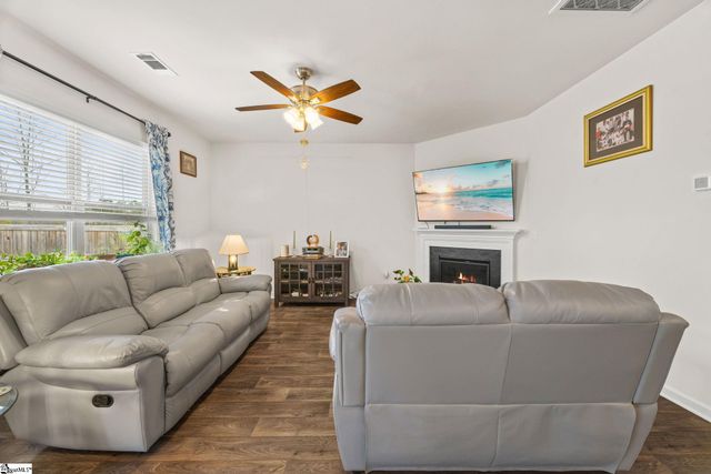 528 Ashwood Way, Easley, SC 29640