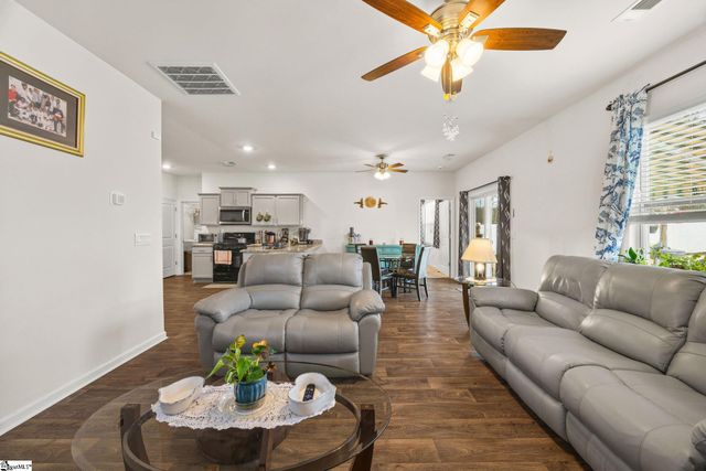 528 Ashwood Way, Easley, SC 29640