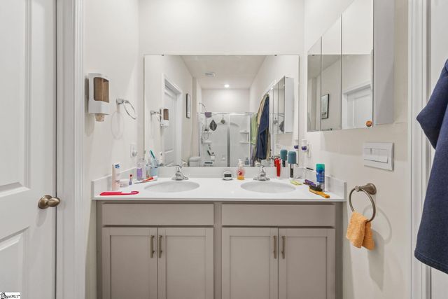 528 Ashwood Way, Easley, SC 29640