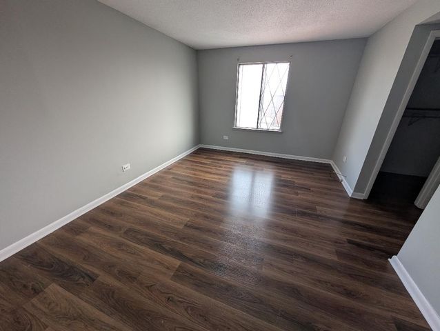 13628 Royal Court 811, Crestwood, IL 60418