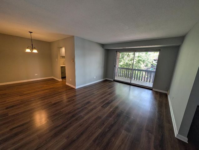13628 Royal Court 811, Crestwood, IL 60418