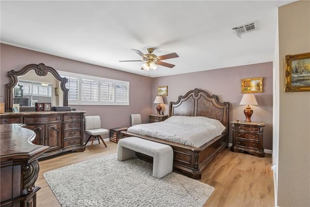 569 E Tujunga Avenue B, Burbank, CA 91501