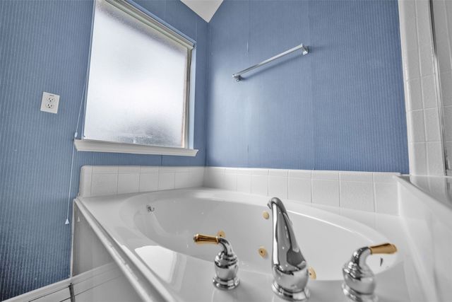 3200 Elmwood Drive, Mesquite, TX 75181