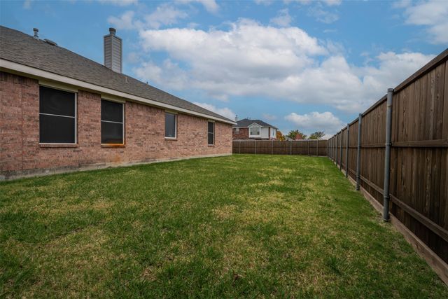 3200 Elmwood Drive, Mesquite, TX 75181