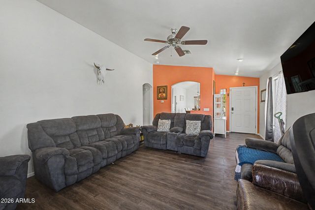 24779 W WAYLAND Drive, Buckeye, AZ 85326
