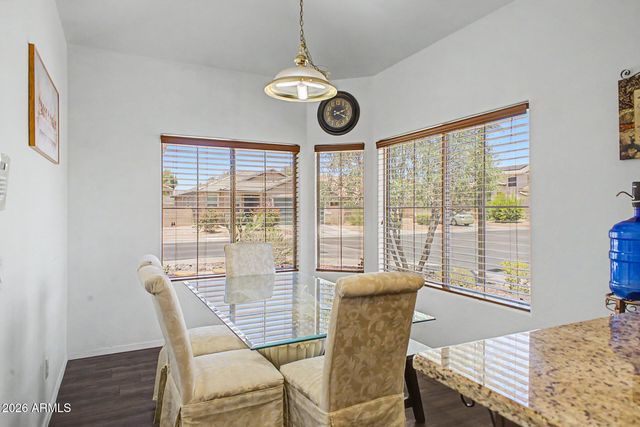 24779 W WAYLAND Drive, Buckeye, AZ 85326