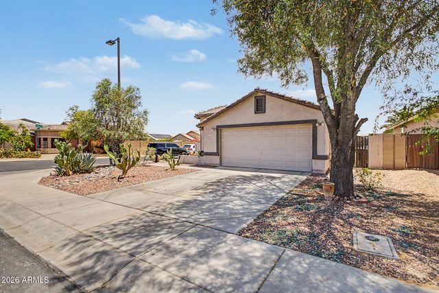 24779 W WAYLAND Drive, Buckeye, AZ 85326