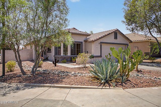 24779 W WAYLAND Drive, Buckeye, AZ 85326