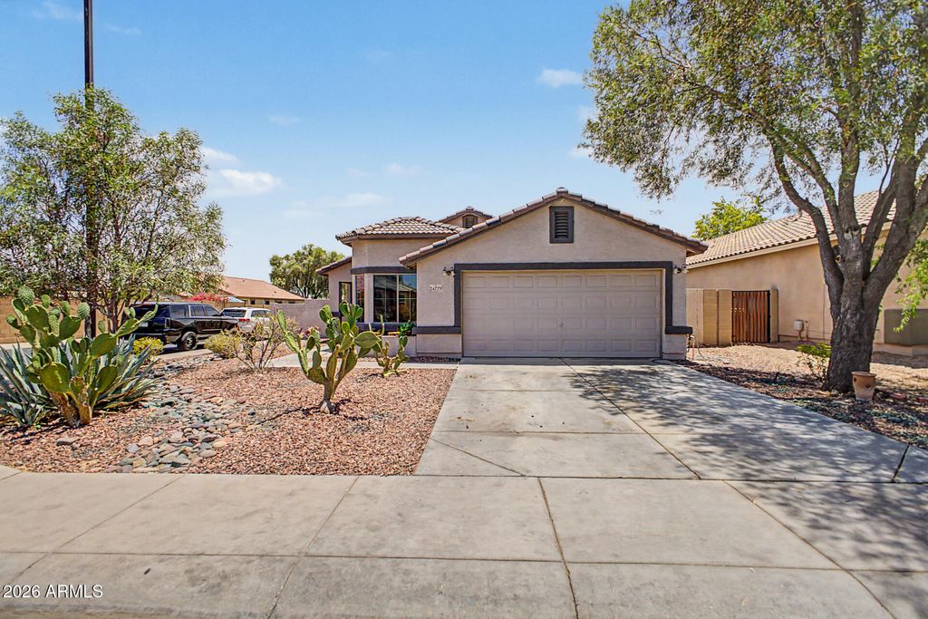24779 W WAYLAND Drive, Buckeye, AZ 85326