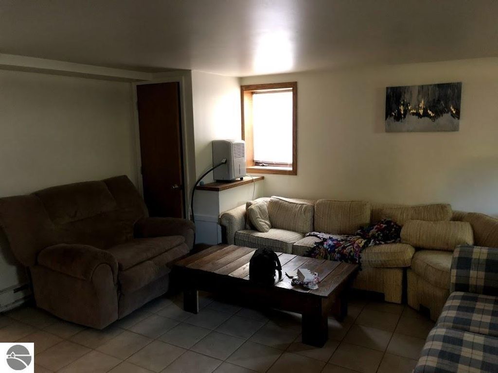 Image 21 of property listing at 1915 Stockman, Mt Pleasant, MI 48858