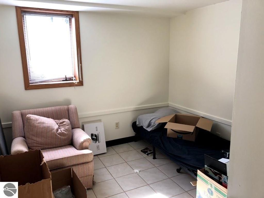 Image 23 of property listing at 1915 Stockman, Mt Pleasant, MI 48858