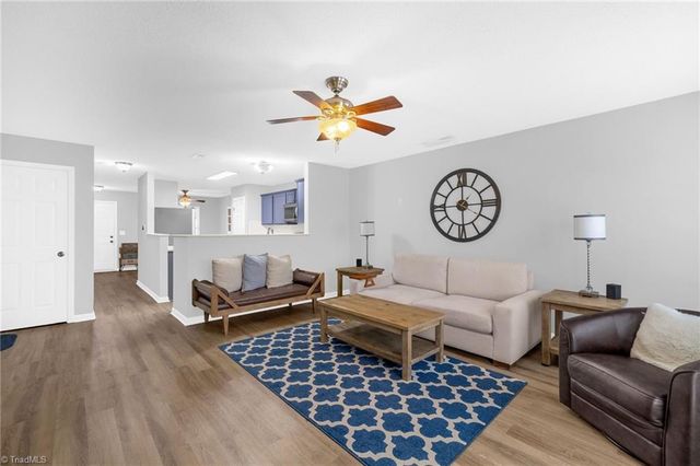 429 Rockbridge Drive, Kernersville, NC 27284