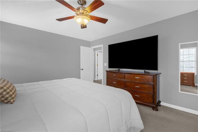 429 Rockbridge Drive, Kernersville, NC 27284