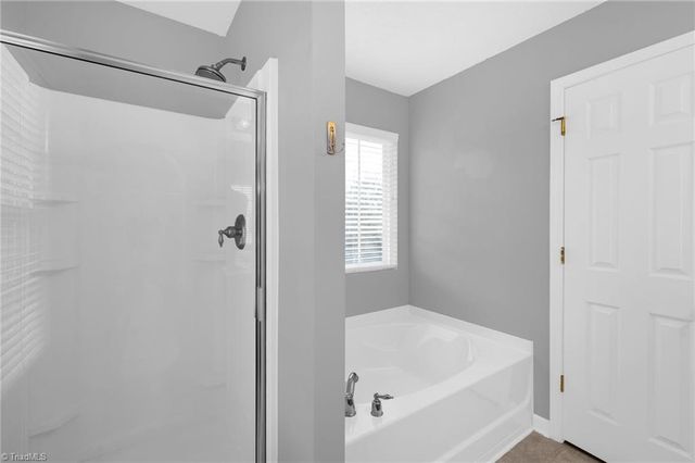 429 Rockbridge Drive, Kernersville, NC 27284