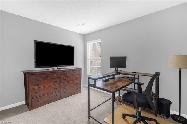 429 Rockbridge Drive, Kernersville, NC 27284