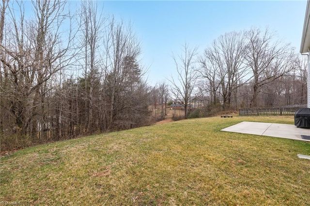 429 Rockbridge Drive, Kernersville, NC 27284