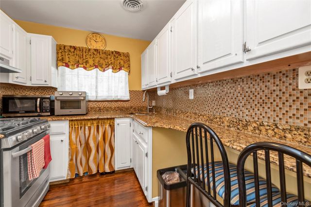 136-49 58th Avenue, Flushing, NY 11355