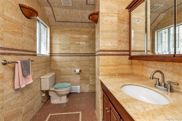 136-49 58th Avenue, Flushing, NY 11355
