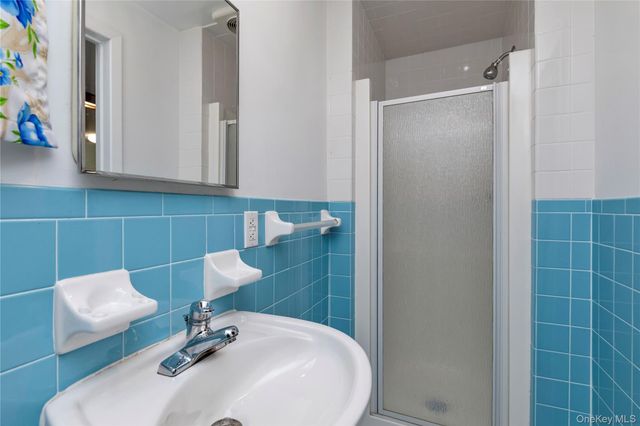 136-49 58th Avenue, Flushing, NY 11355