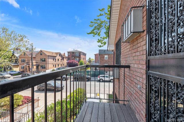 136-49 58th Avenue, Flushing, NY 11355