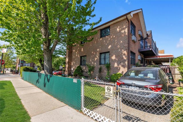 136-49 58th Avenue, Flushing, NY 11355