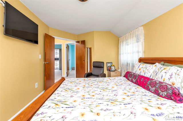 136-49 58th Avenue, Flushing, NY 11355