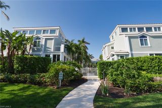 640 2nd ST S 2, Naples, FL 34102