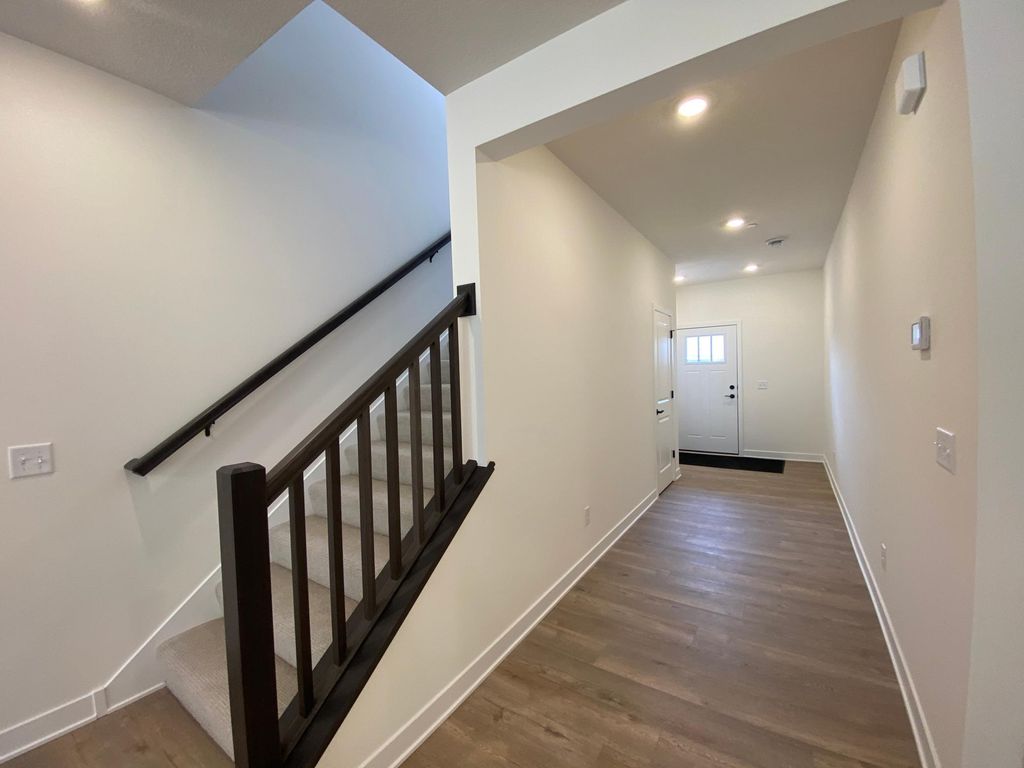 13788 Hollybrook Circle, Apple Valley, MN 55124 — photo 2