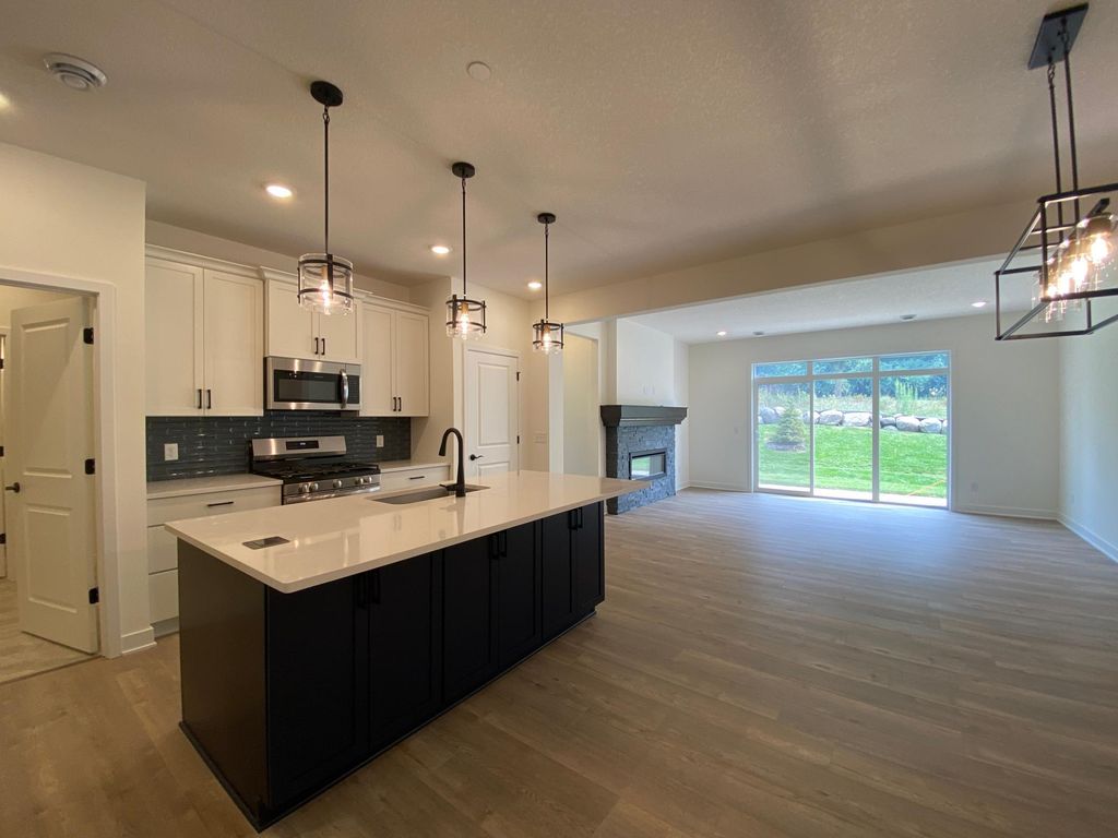 13788 Hollybrook Circle, Apple Valley, MN 55124 — photo 3