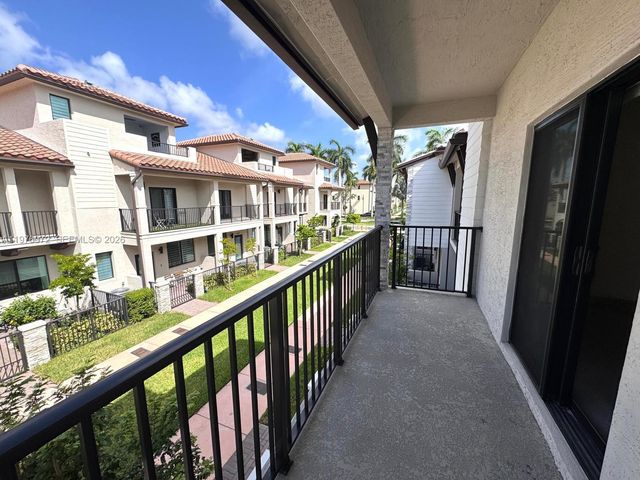 4609 NW 83rd Path 0, Doral, FL 33166