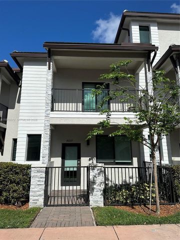 4609 NW 83rd Path 0, Doral, FL 33166