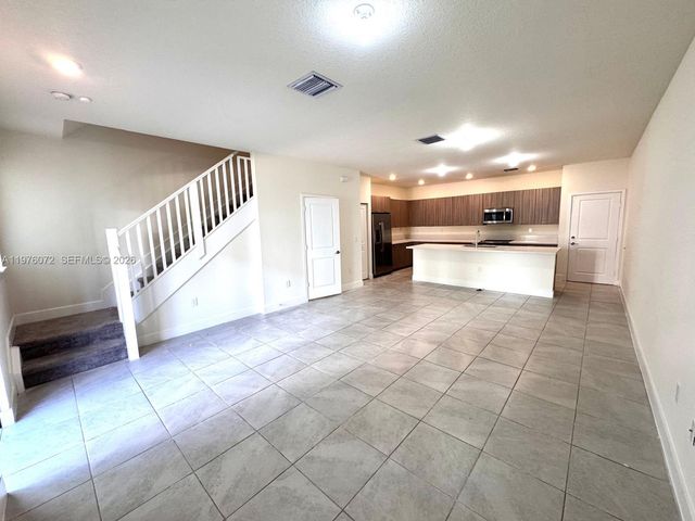 4609 NW 83rd Path 0, Doral, FL 33166