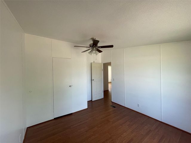 711 Fm 360 Road, Beasley, TX 77417