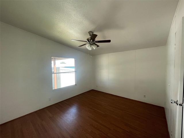 711 Fm 360 Road, Beasley, TX 77417