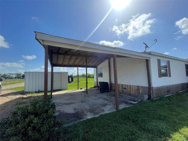 711 Fm 360 Road, Beasley, TX 77417