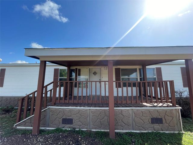 711 Fm 360 Road, Beasley, TX 77417