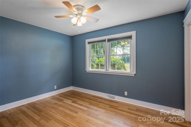 116 Dix Creek Chapel Road, Asheville, NC 28806