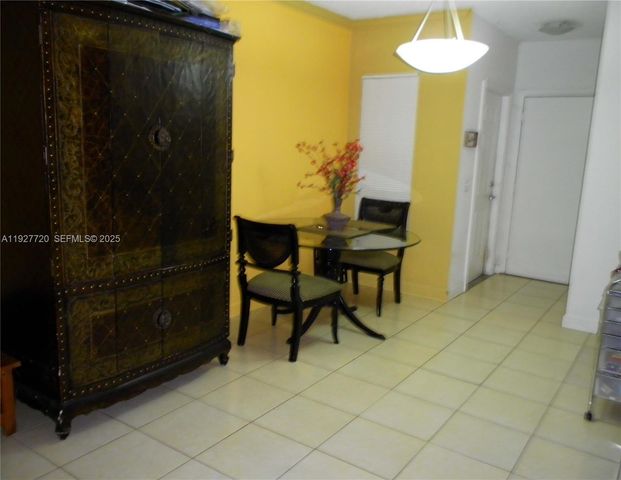 2493 Centergate Dr 102, Miramar, FL 33025