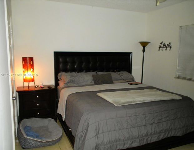 2493 Centergate Dr 102, Miramar, FL 33025