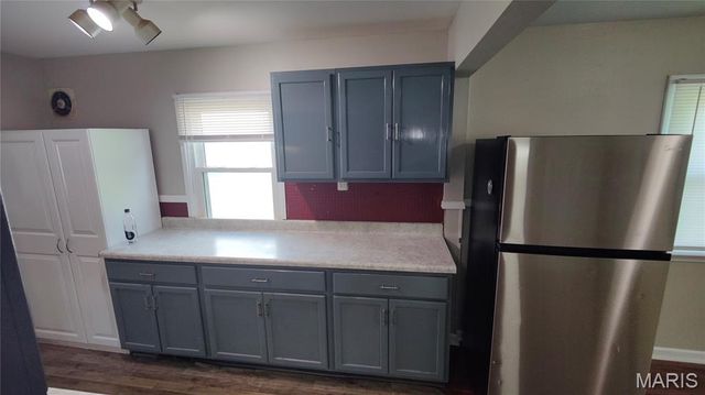 11021 Saint Girard Lane, St Ann, MO 63074