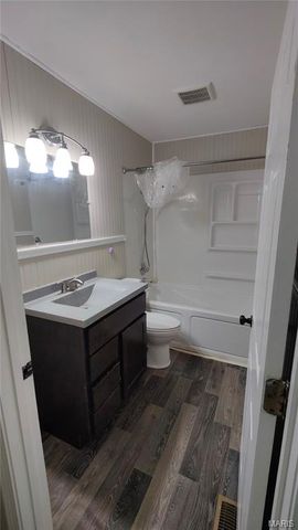 11021 Saint Girard Lane, St Ann, MO 63074