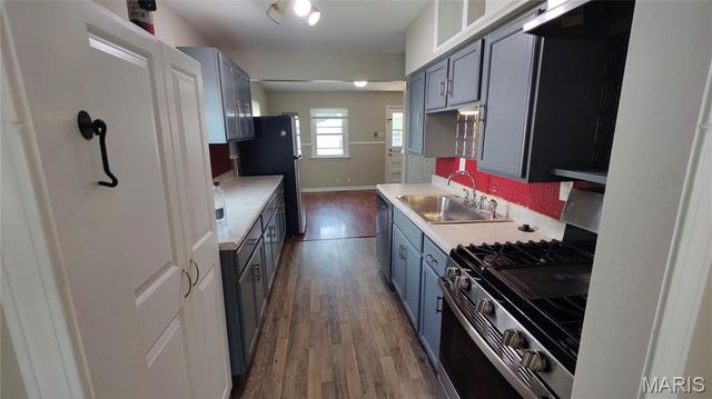11021 Saint Girard Lane, St Ann, MO 63074