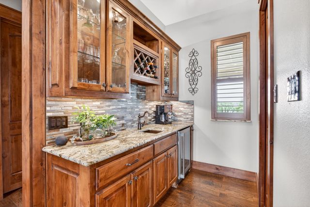 501 Alsdorf Road, Ennis, TX 75119