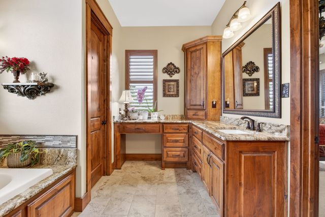 501 Alsdorf Road, Ennis, TX 75119