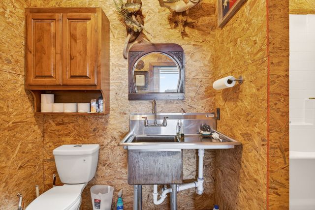 501 Alsdorf Road, Ennis, TX 75119