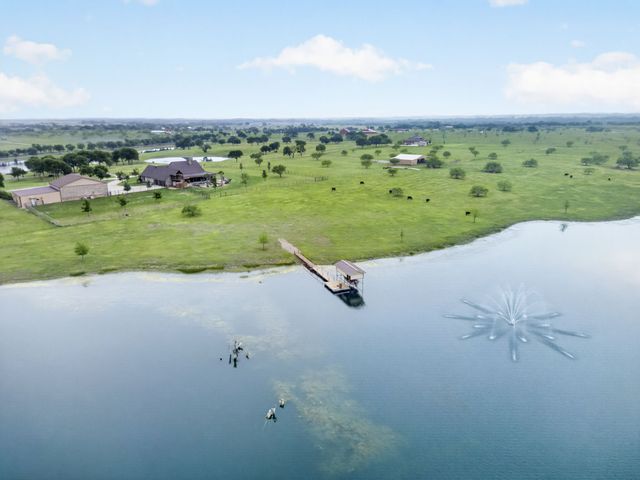 501 Alsdorf Road, Ennis, TX 75119