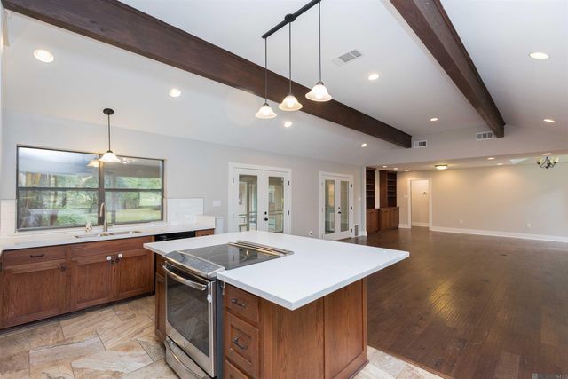 7601 Amesbury Cir, Baton Rouge, LA 70808
