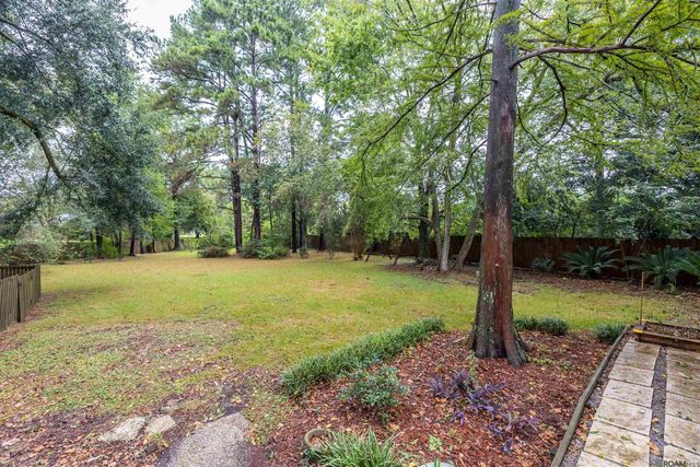 7601 Amesbury Cir, Baton Rouge, LA 70808