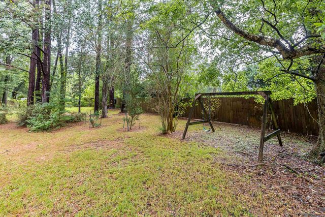 7601 Amesbury Cir, Baton Rouge, LA 70808